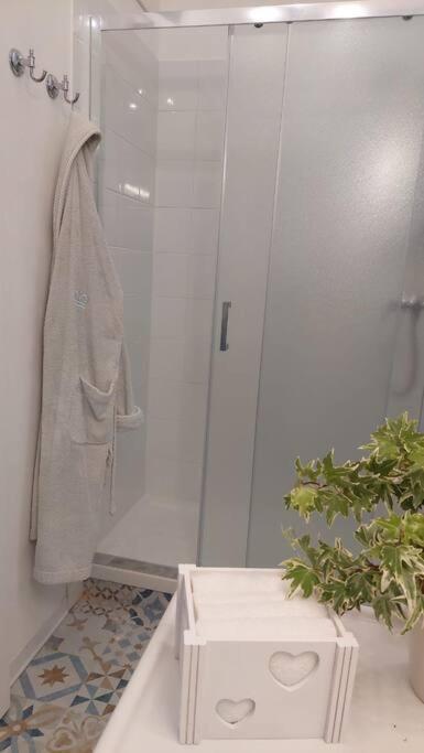 - Li De La Tra I Fiori Apartment